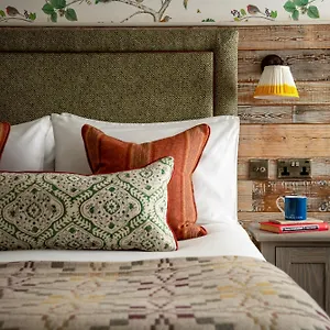 4* فندق The Golden Lion At